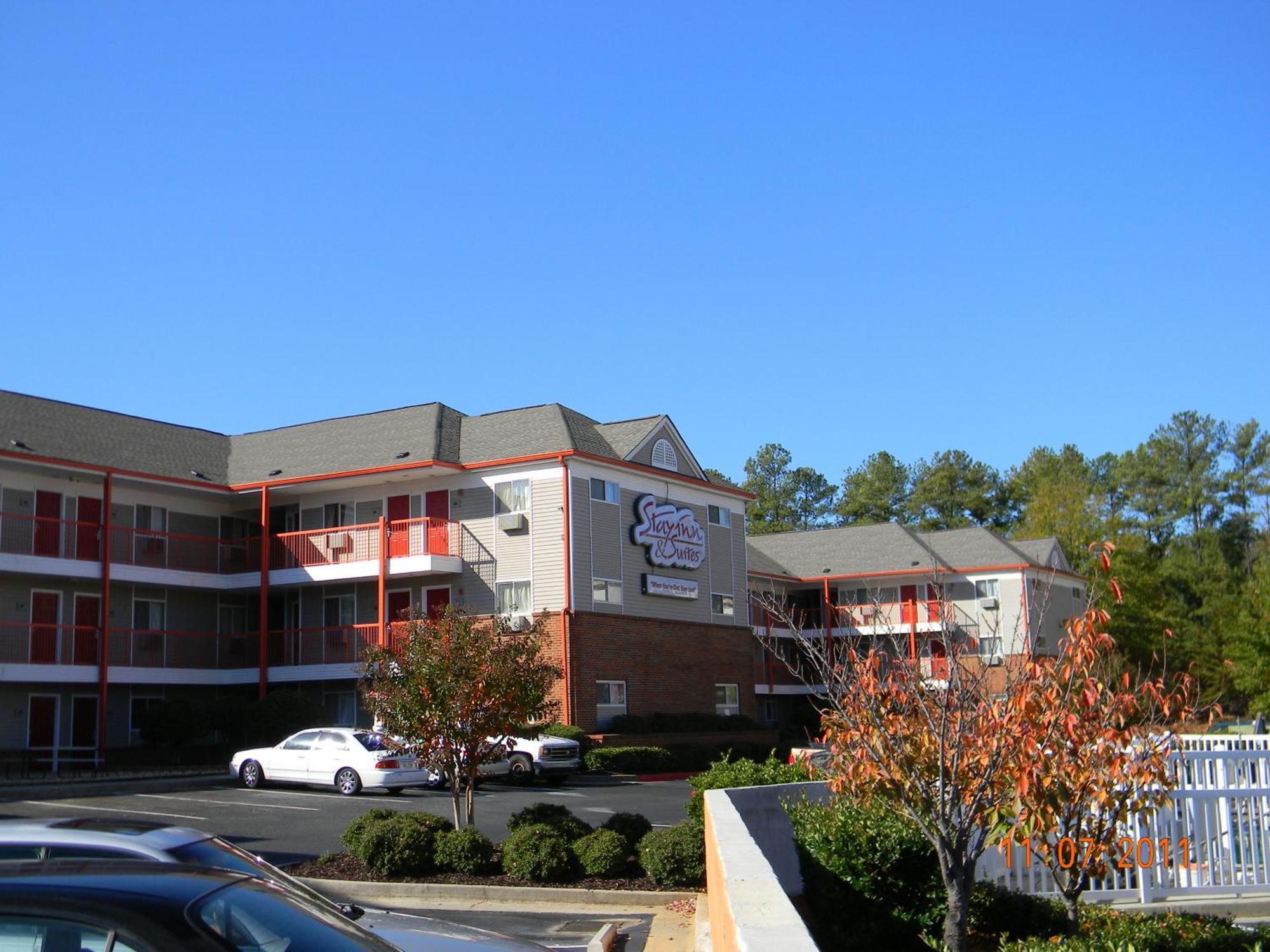 Stay Inn & Suites - Stockbridge Exterior foto